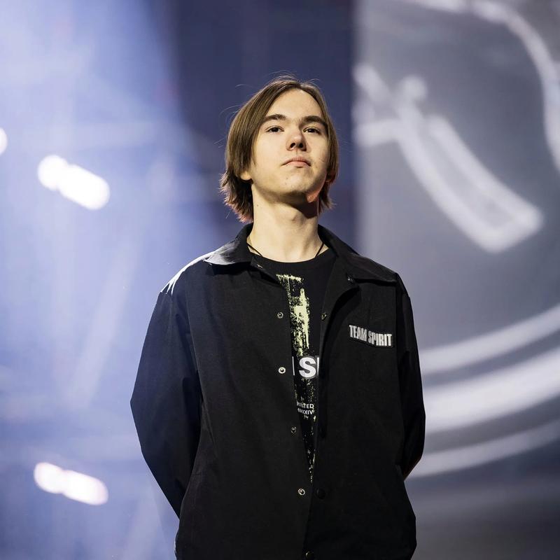 G2 3-1 FNC：一年四冠统治欧洲，G2力克FNC问鼎LEC年度冠军